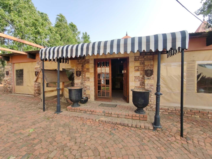 6 Bedroom Property for Sale in Quaggafontein Free State